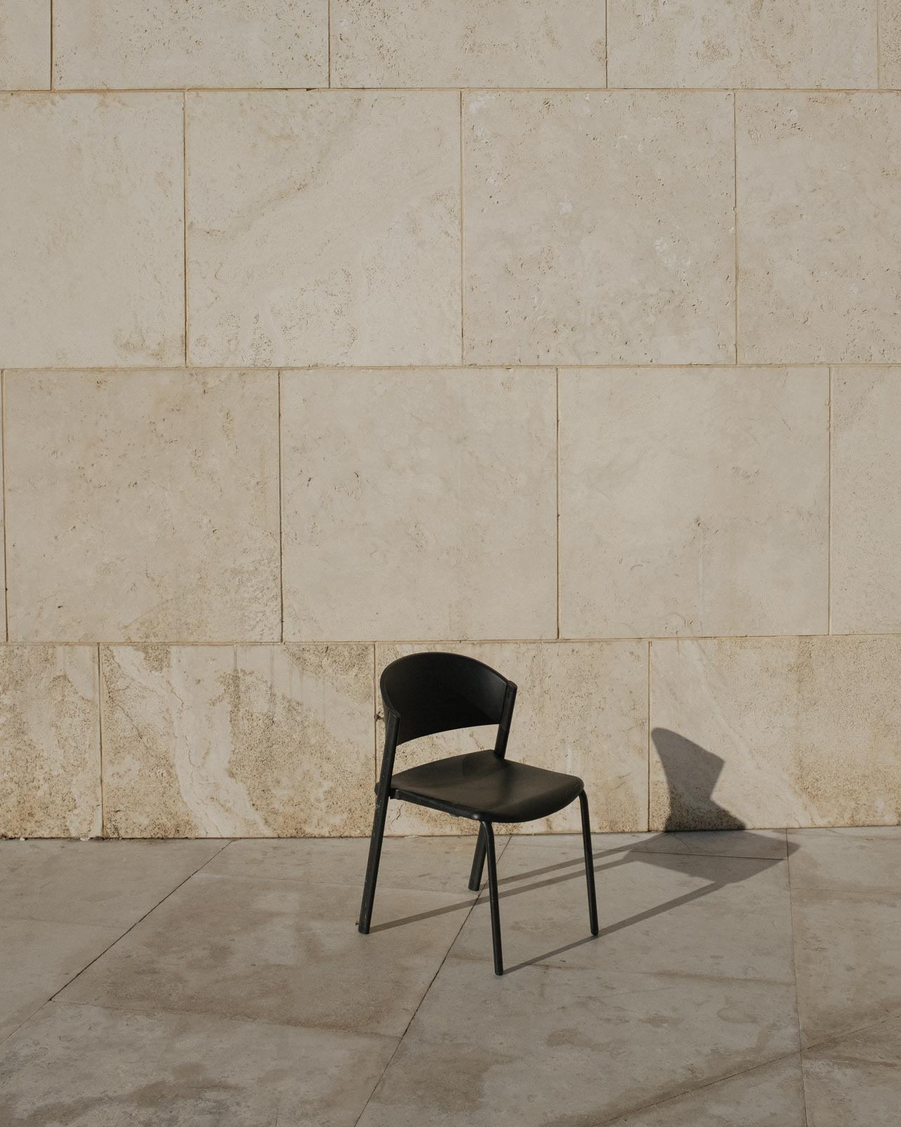 the lonely chair in tel aviv 2019 shot by storm wes