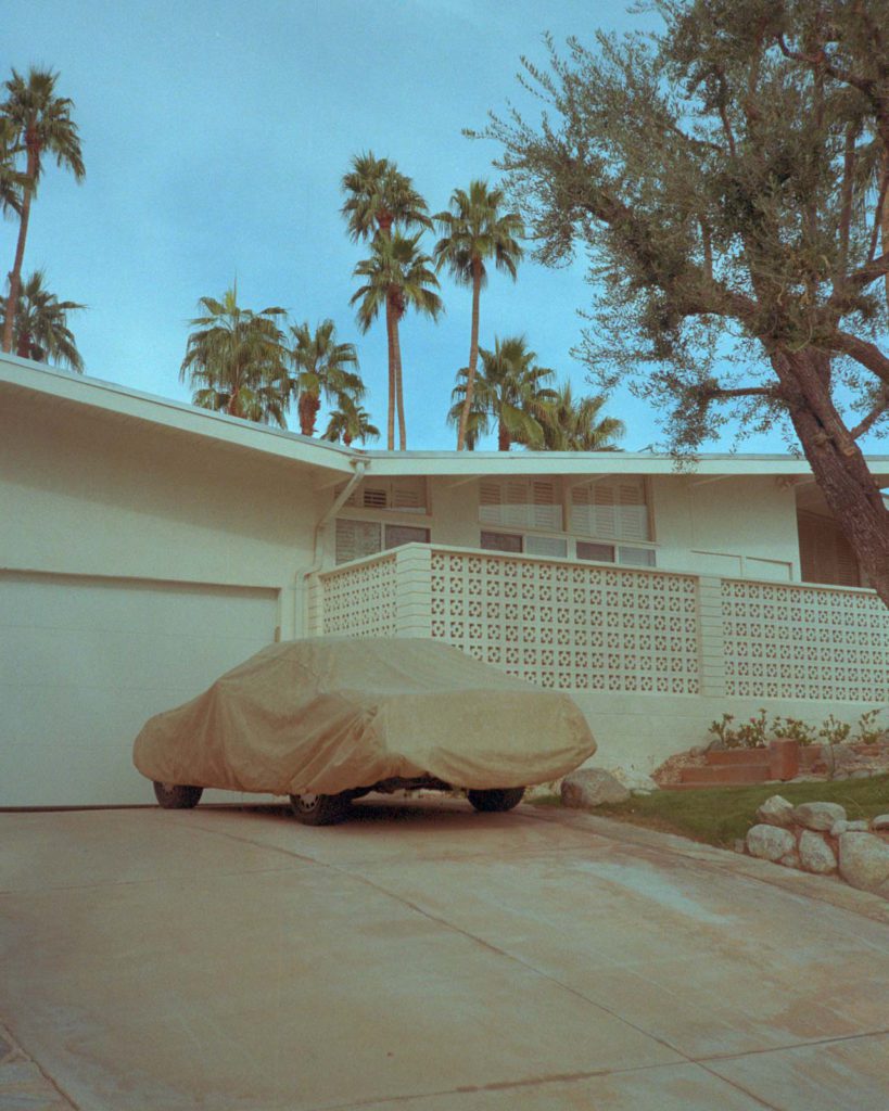 ANALOGUE POSTCARDS FROM LOS ANGELES